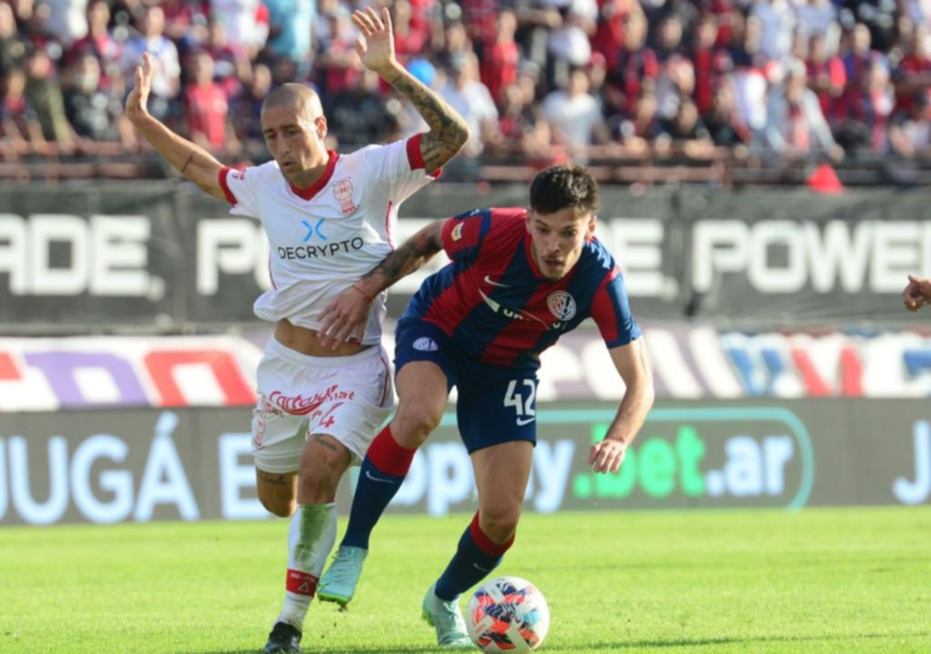 Cuervos y el Globo se repartieron los errores y los puntos