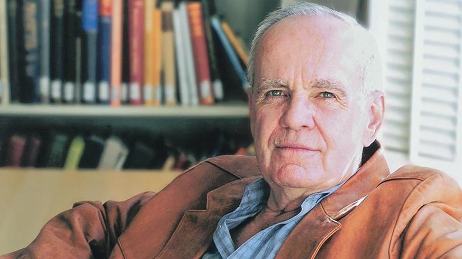 Cormac McCarthy vuelve a editar