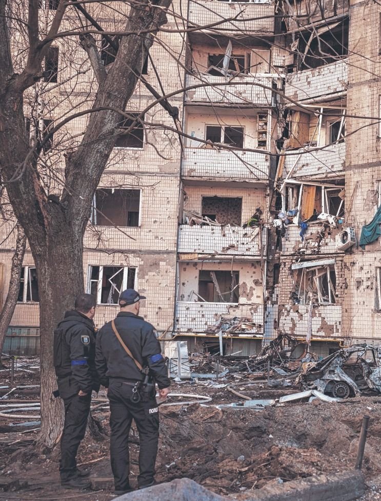 Bombazos a la gente: Rusia ataca edificios con refugiados