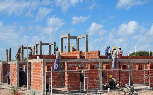 La Provincia licitó la obra para construir un barrio de 175 viviendas en La Plata