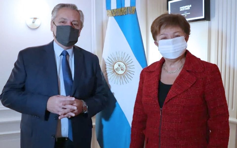Fernández habló con Georgieva y confirmó que el FMI tratará el acuerdo el viernes