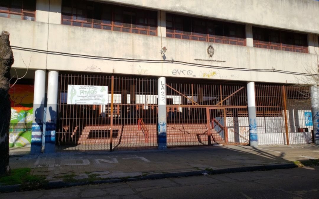 Realizarán abrazo simbólico en el colegio Vergara