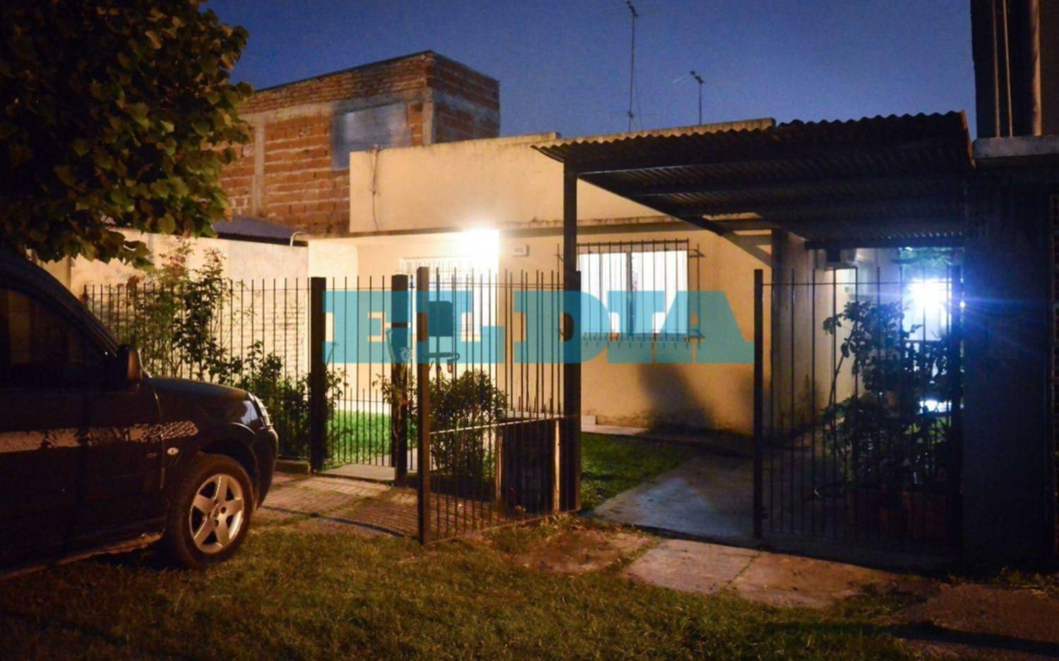 Salvaje entradera a jubilada en La Plata: la desfiguraron y maniataron pidiéndole "dólares"