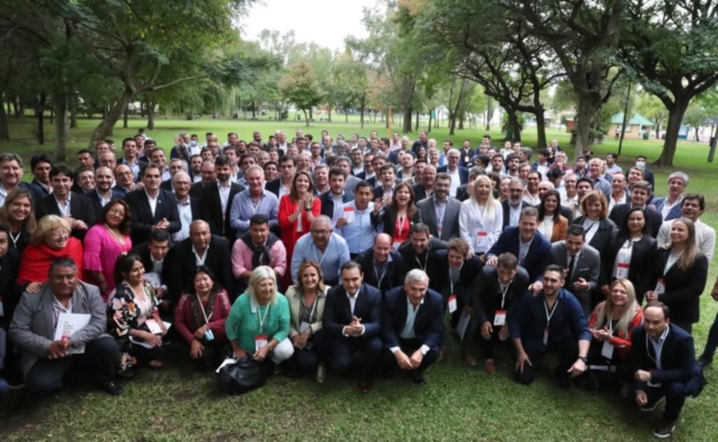 Con mensajes, la UCR expuso su territorialidad