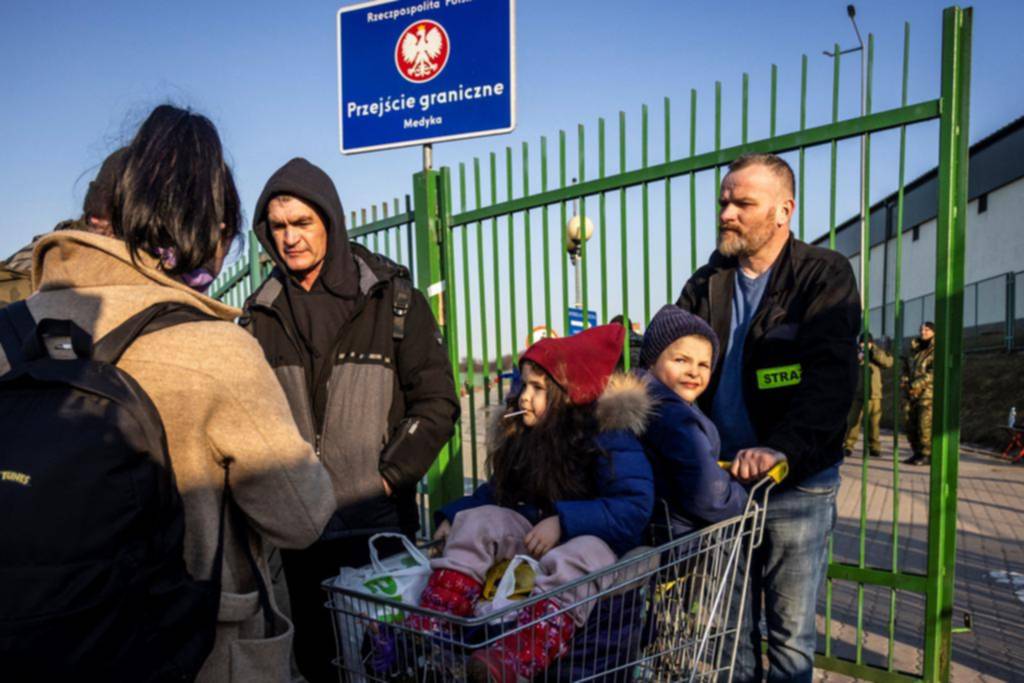 Es incesante el éxodo de los refugiados ucranianos