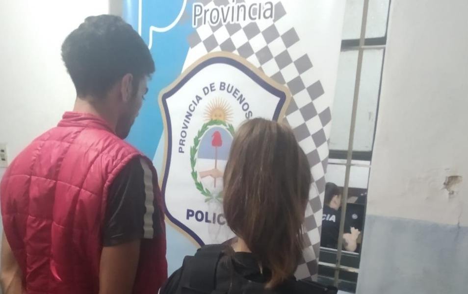 Acuchillan por la espalda a un hombre en Los Talas