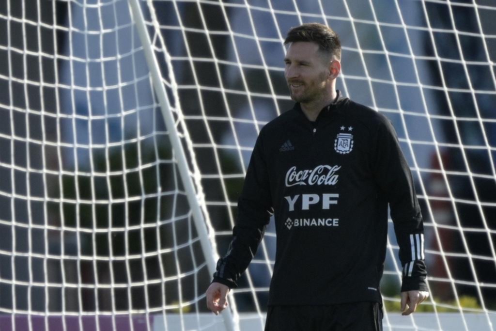 La Selección, con Messi de titular, se despide de su público
