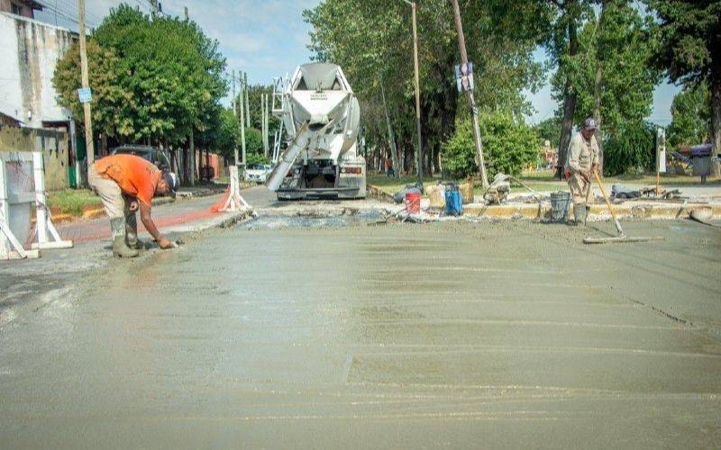 Trabajos en bacheo y pavimentación