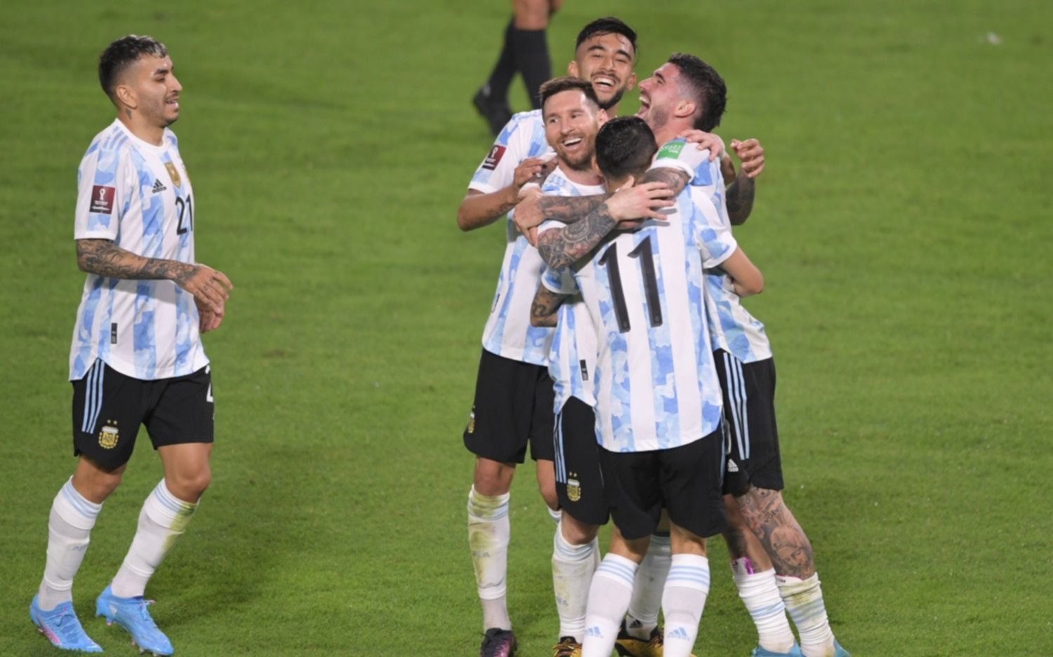Con Messi como figura, Argentina goleó 3 - 0 a Venezuela en La Bombonera