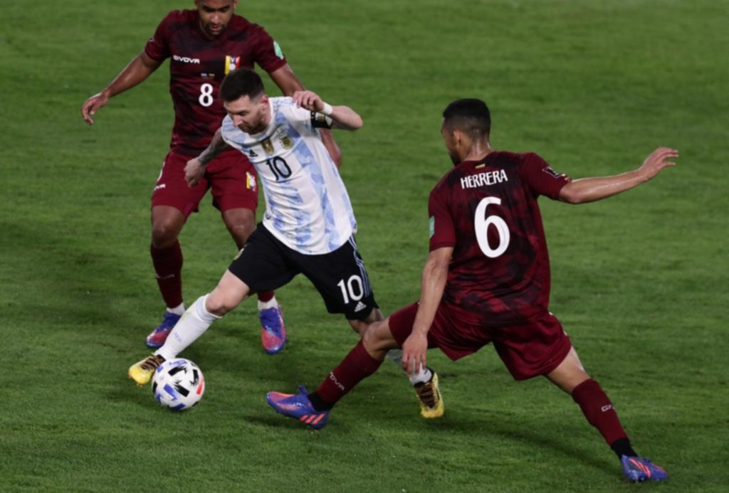 “¡El que no salta es un francés!”, el nuevo grito bancando a Messi