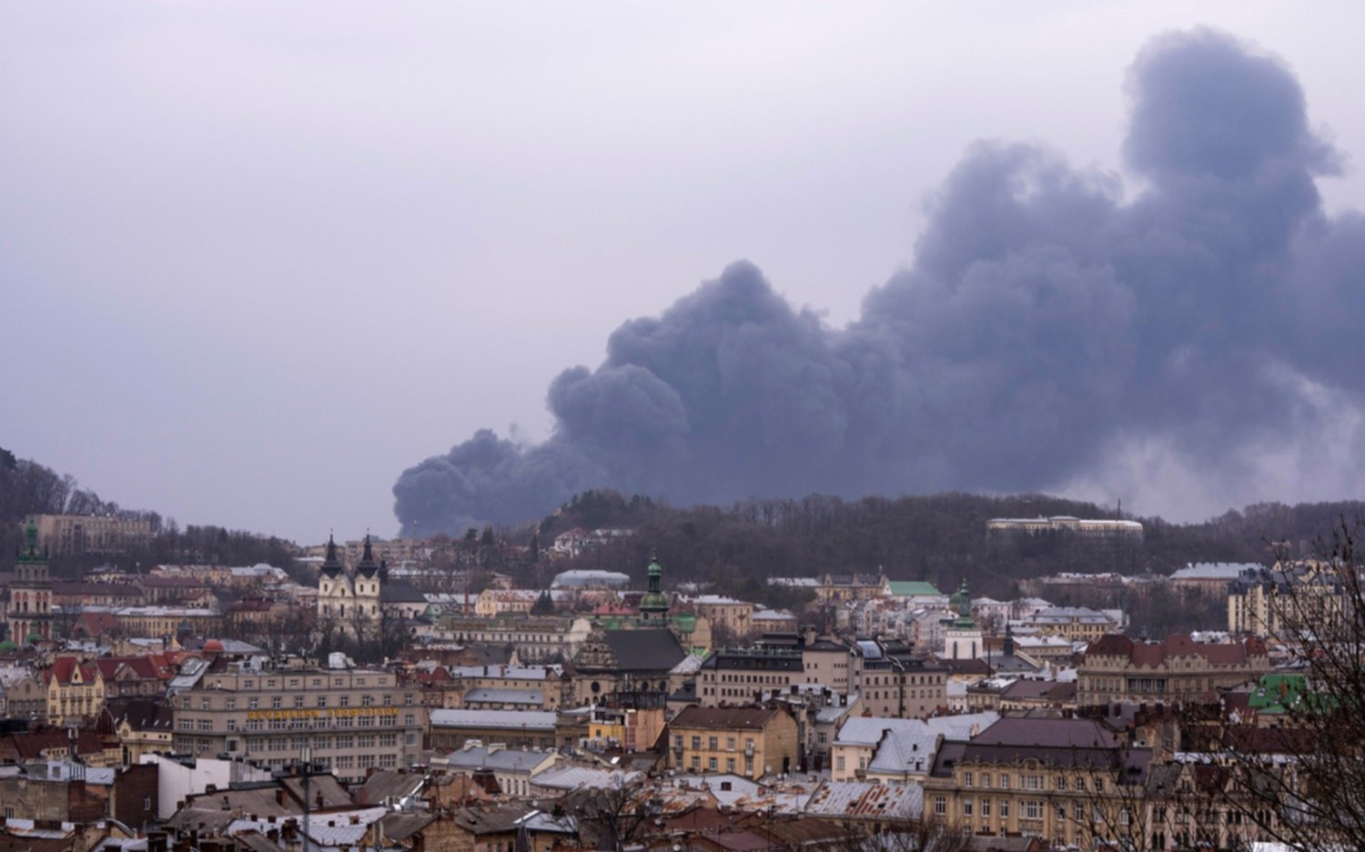 Las fuerzas rusas llevaron a cabo un ataque cerca de la ciudad de Lviv
