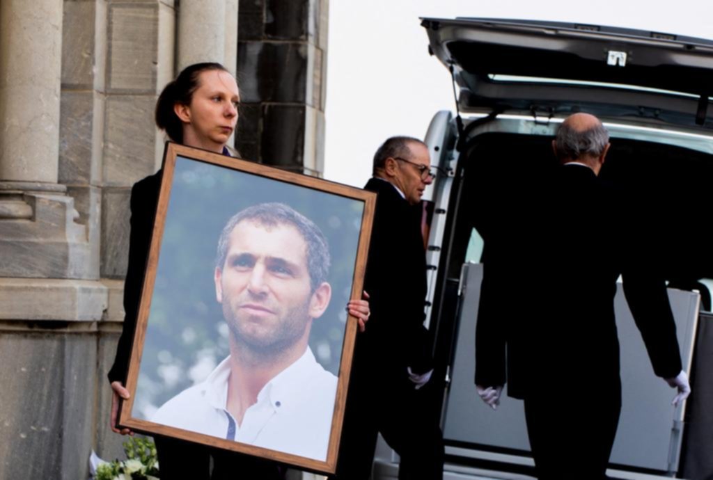 Emotiva despedida del platense Martín Aramburú