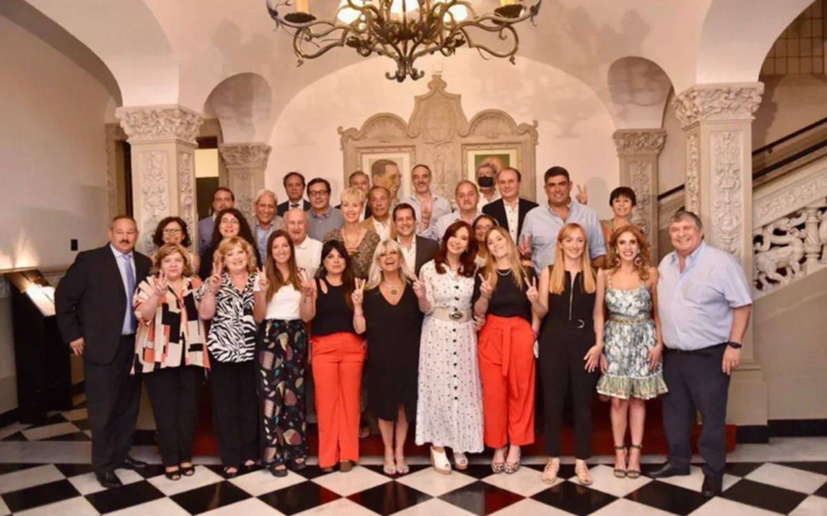 El Frente de Todos propuso que quienes "fugaron al exterior", aporten para pagar la deuda con el FMI