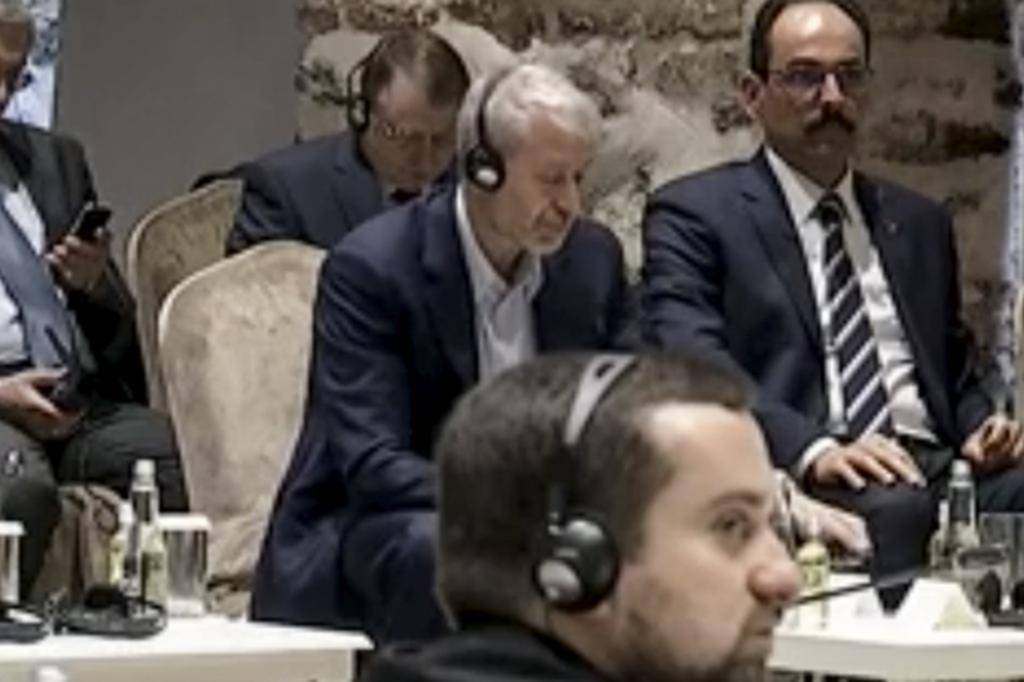 Abramovich participa en los diálogos con Ucrania