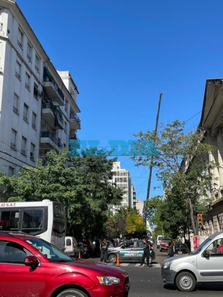 Otra vez caos de tránsito en el microcentro platense