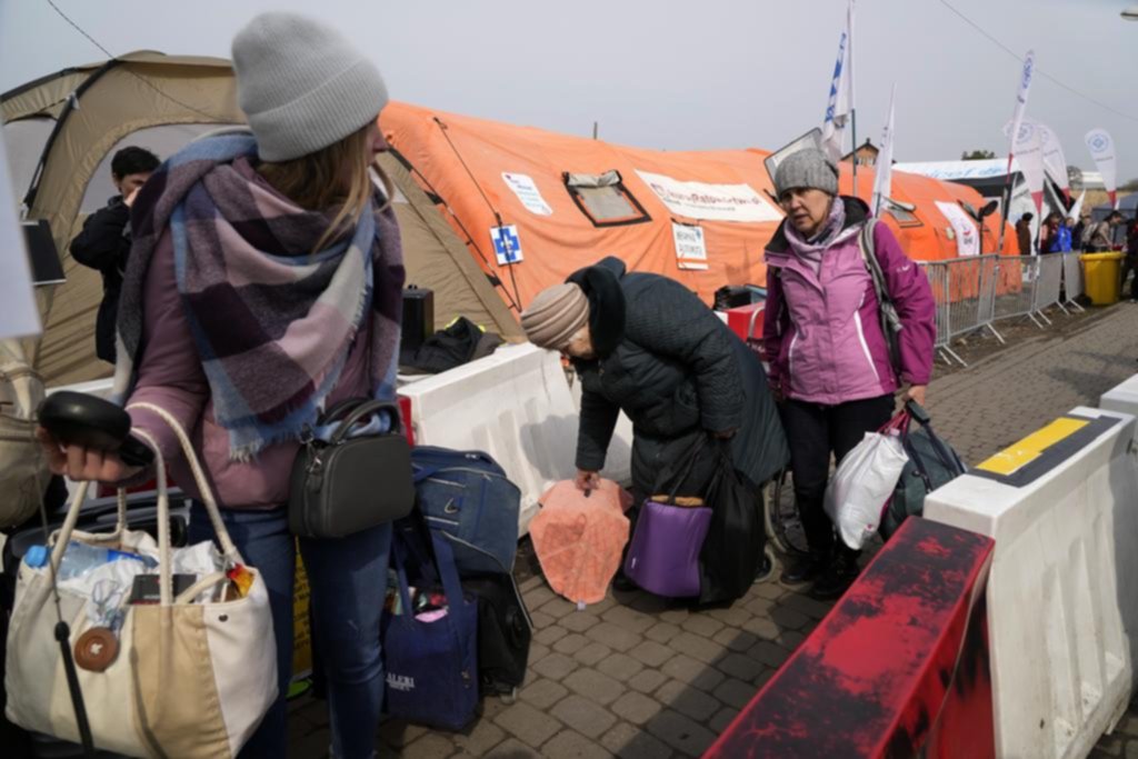 La guerra ya deja más de 4 millones de refugiados