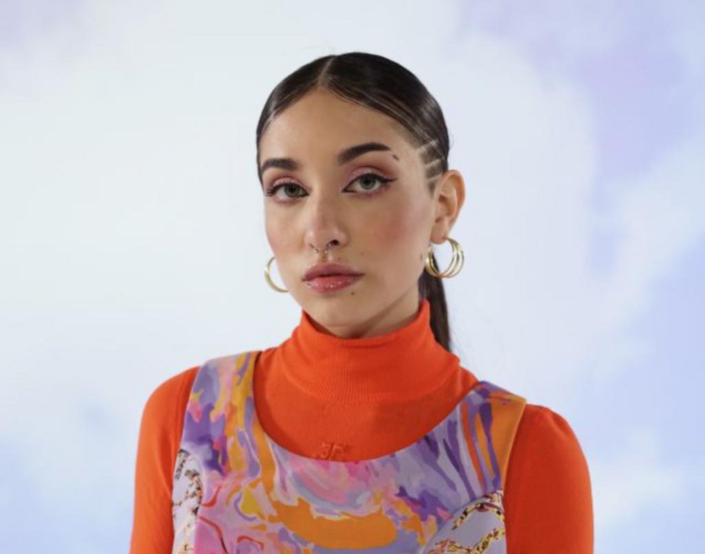 María Becerra cantará en los Grammy junto a J Balvin