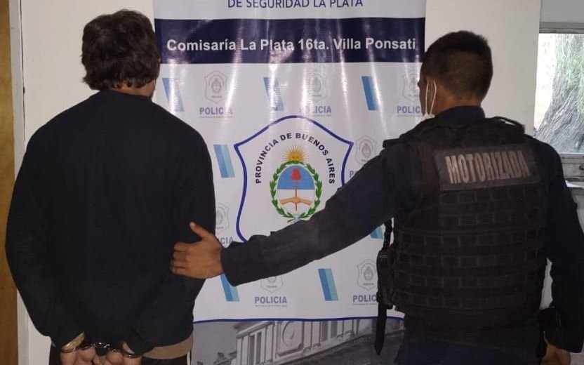 El "terror" de Berisso: denunciado por amenazas y disparar al aire, cayó con un arsenal