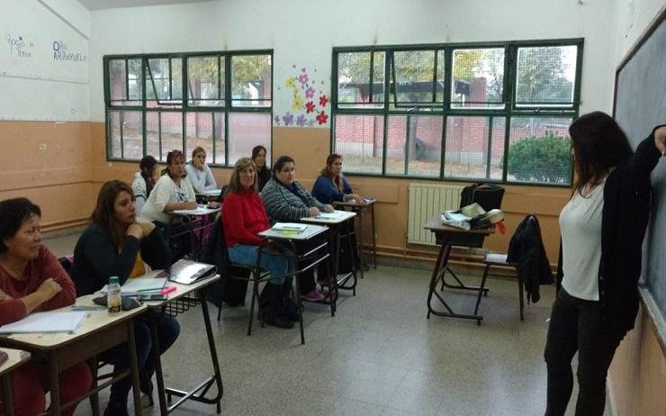 Secundaria para adultos en barrios de La Plata: últimos días para inscribirse