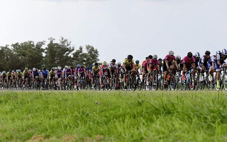Hoy se largó la 86º edición de la Doble Bragado, uno de los eventos ciclísticos mas importantes del país