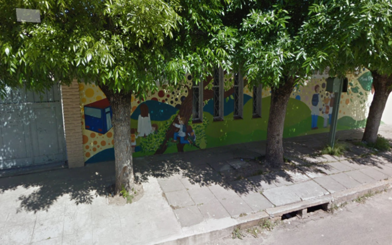 Una escuela de Villa Elisa no pudo comenzar con las clases por falta de agua