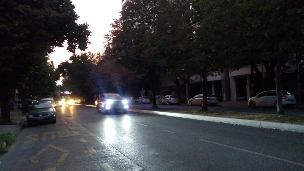 Sin luz, sin tren y sin semáforos, una tarde para el olvido en la Ciudad