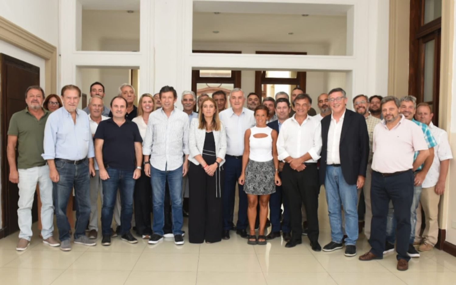 Antes de lanzar su candidatura, Gerardo Morales suma tropa bonaerense en su armado