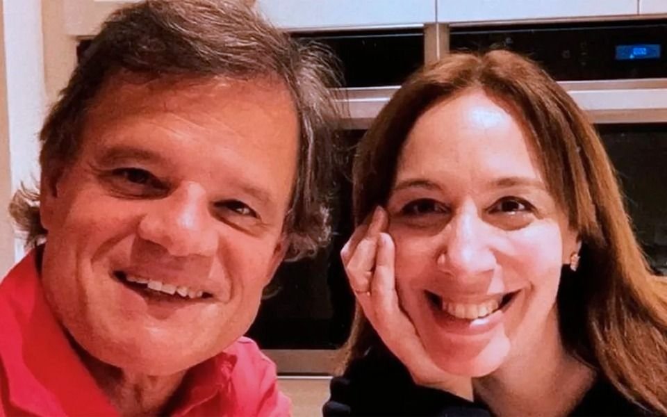 Se casan María Eugenia Vidal y Quique Sacco