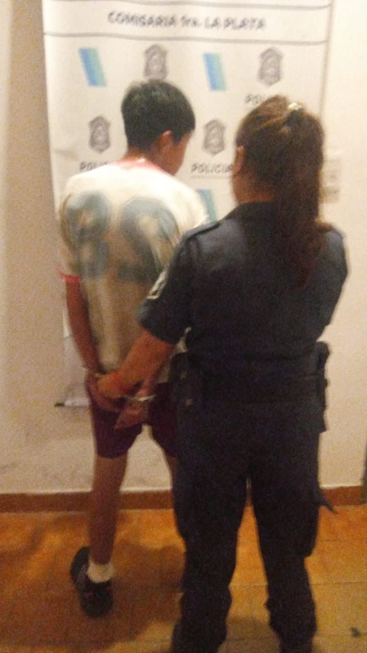 Otra vez agarraron a uno de los hermanos "Macana" 