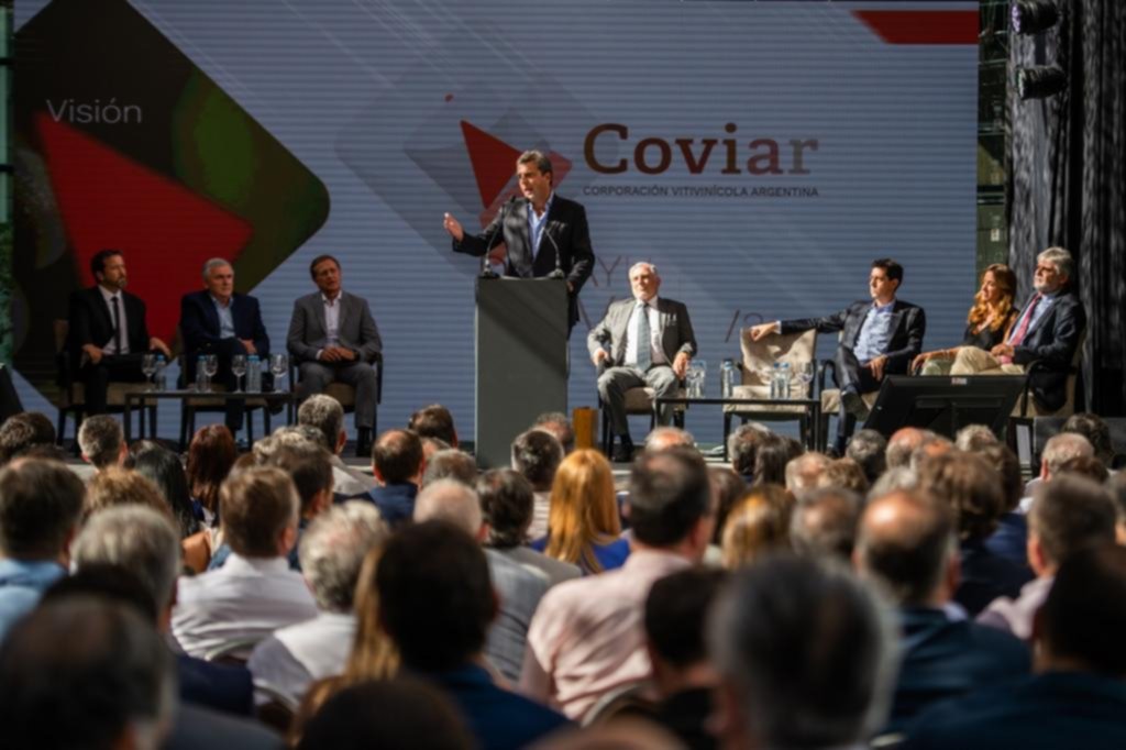 “Sin soda”: el Gobierno lanza el “dólar malbec”