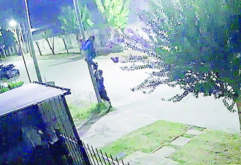 Otro caso de robo de cables en Tolosa dejó a vecinos incomunicados