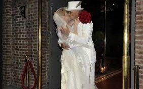 Excéntrica por dónde se la mire : la boda de Alan Faena y Grace Goldsmith