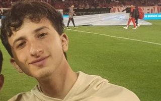 A los 18 años es asistente técnico del New Hope Waves FC. de Zambia