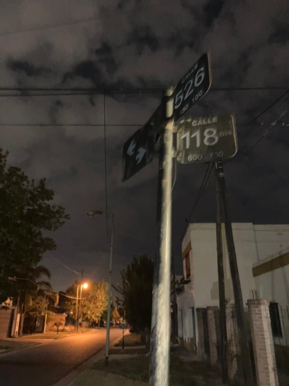 Boca de lobo: quejas vecinales por "déficit" en el alumbrado público 