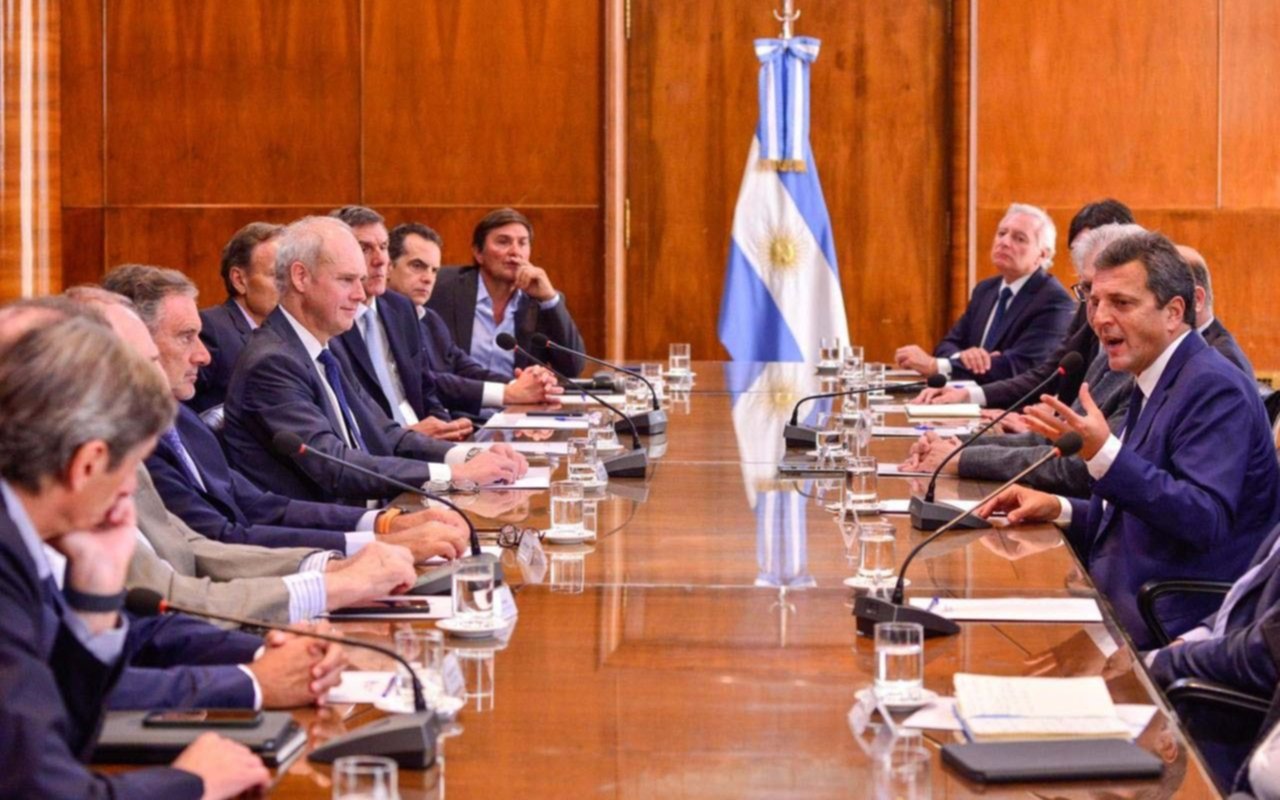 El canje de bonos tuvo una adhesión del 64%: refinanciaron deuda hasta 2025 por $ 4,3 billones