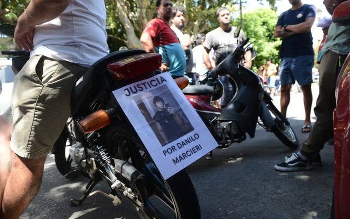 Repartidores protestaron e intentaron cortar autopista en Quilmes