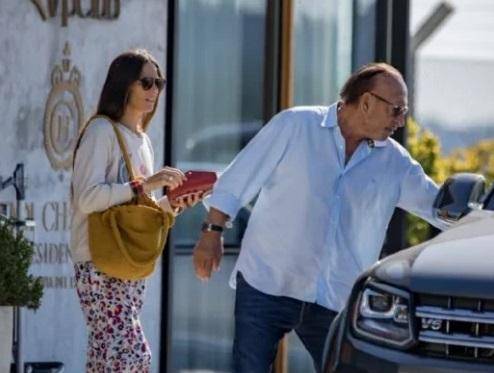 Juana Viale, ¿en pareja con el millonario conocido como el “rey del cloro”?