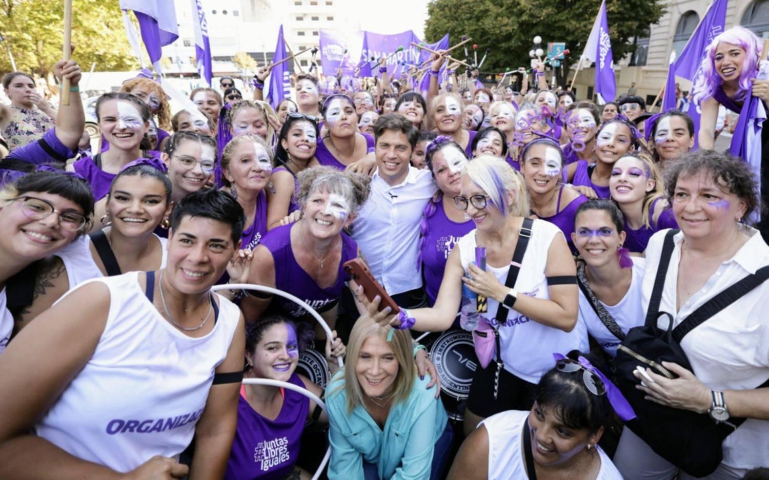 En La Plata, Kicillof participó de la jornada en conmemoración del Día de las Mujeres Trabajadoras