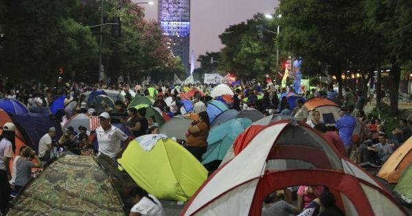Los piqueteros duros volvieron a acampar en la 9 de Julio, hasta mañana