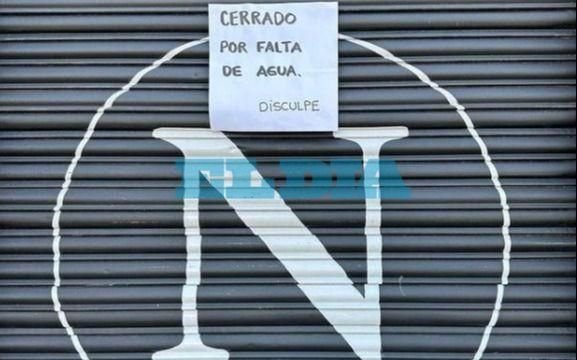 El drama de una pizzería de La Plata que debió cerrar por la falta de agua
