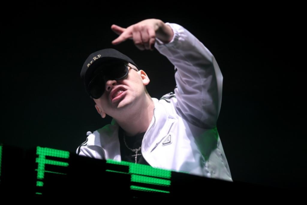 Bizarrap, el hombre récord, anunció show en Palermo