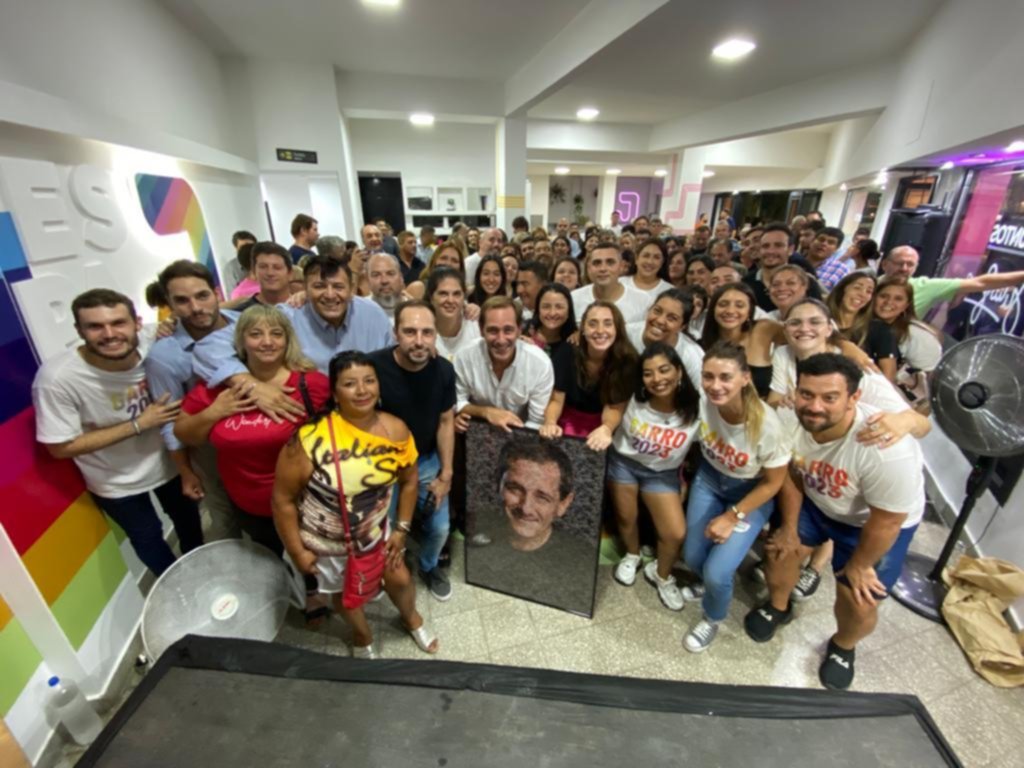 Garro encabezó el primer acto como candidato
