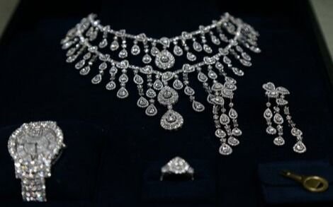 Bolsonaro devuelve a Brasil las joyas regaladas por Arabia Saudita que ingresó de contrabando