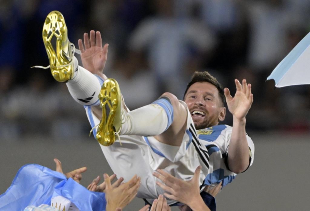 Los presidentes de los clubes quieren la vuelta de Lionel Messi al fútbol argentino