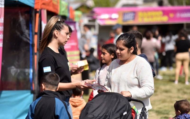 Llegan a Romero los servicios y actividades del programa "Barrio por barrio"