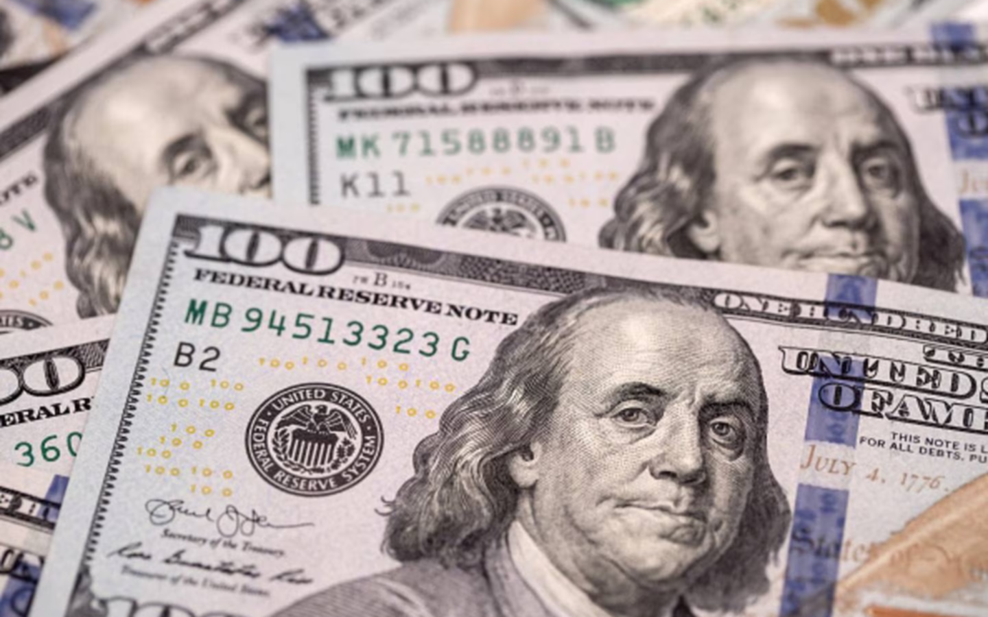 El dólar “contado con liqui” volvió a pasar los $400