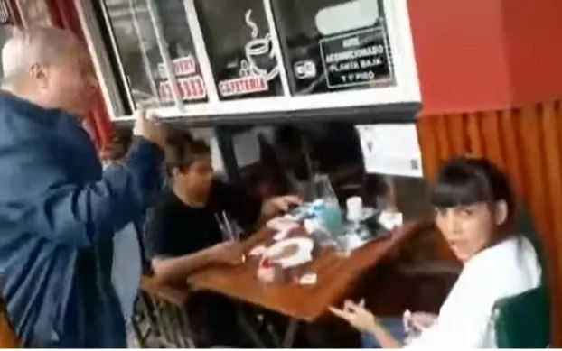 VIDEO.- "¡Afuera del pueblo, atorrantas!": el intendente de Salto echó a los gritos a unas mecheras