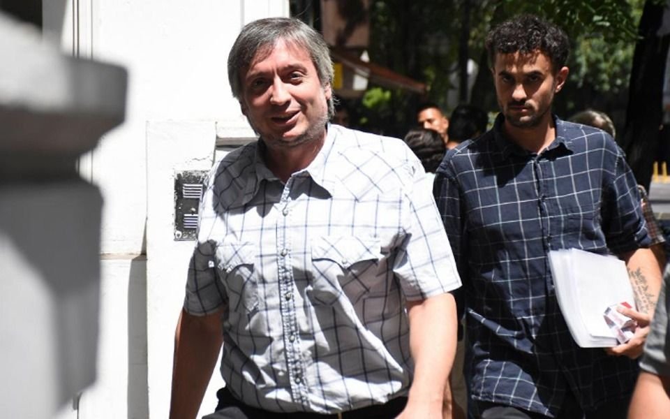 Máximo Kirchner vuelve a reunir al peronismo bonaerense en La Plata