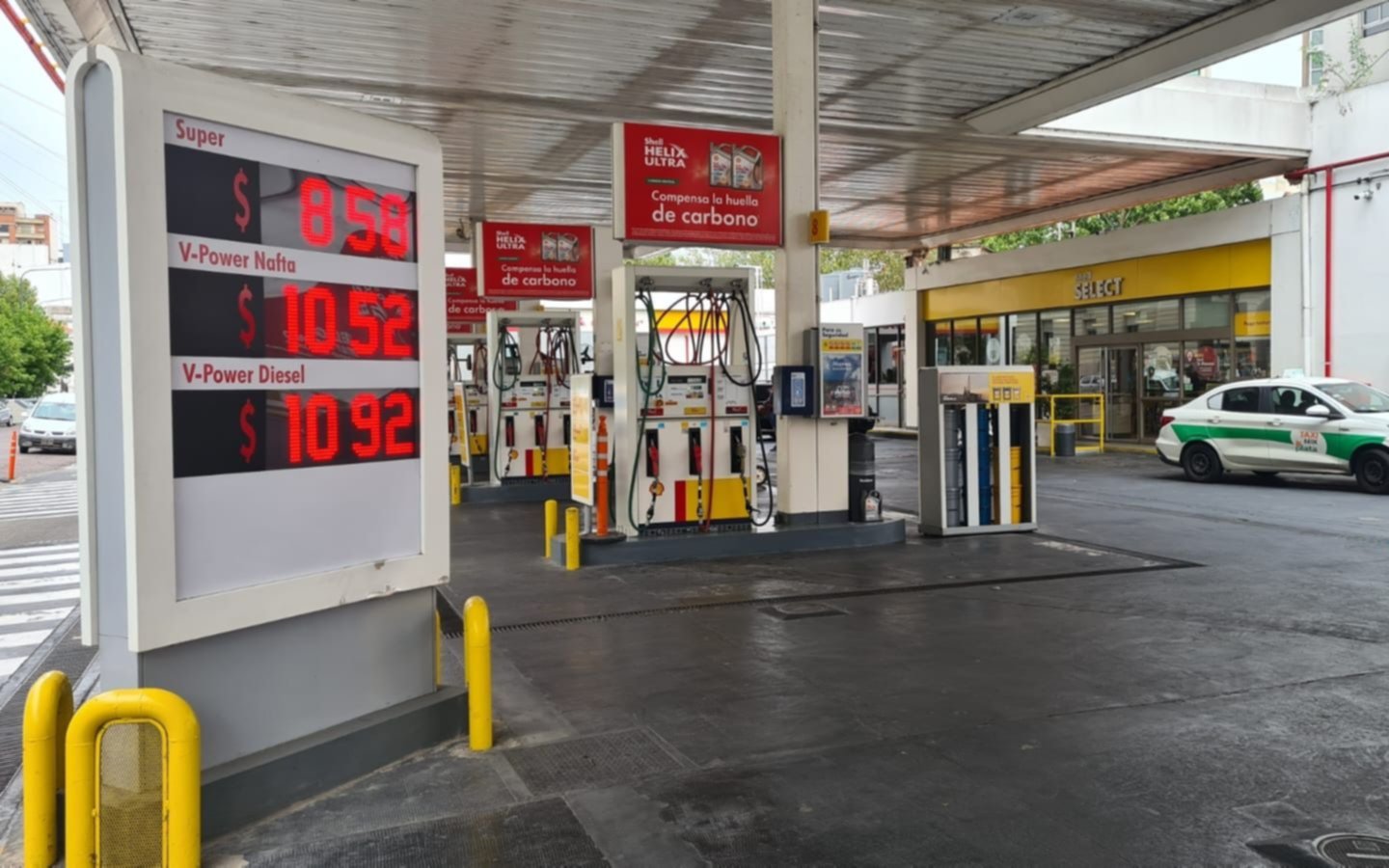 ¿Por qué no aumentó en La Plata el precio de los combustibles?