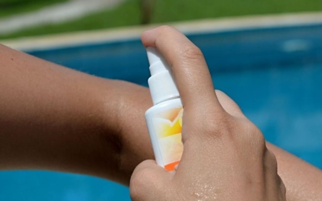 Los mosquitos siguen picando y Anmat prohibió una marca de repelente: cuál es y los motivos